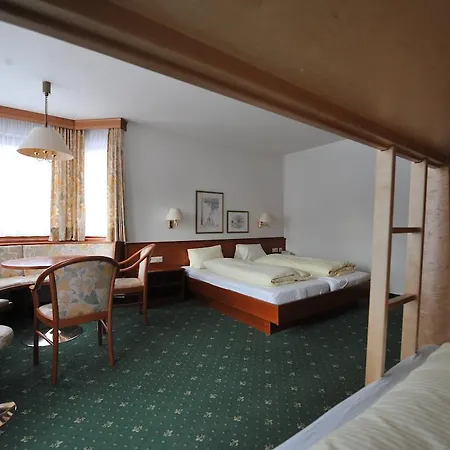 Salzburgerhof Jugend- Und 3* Lofer